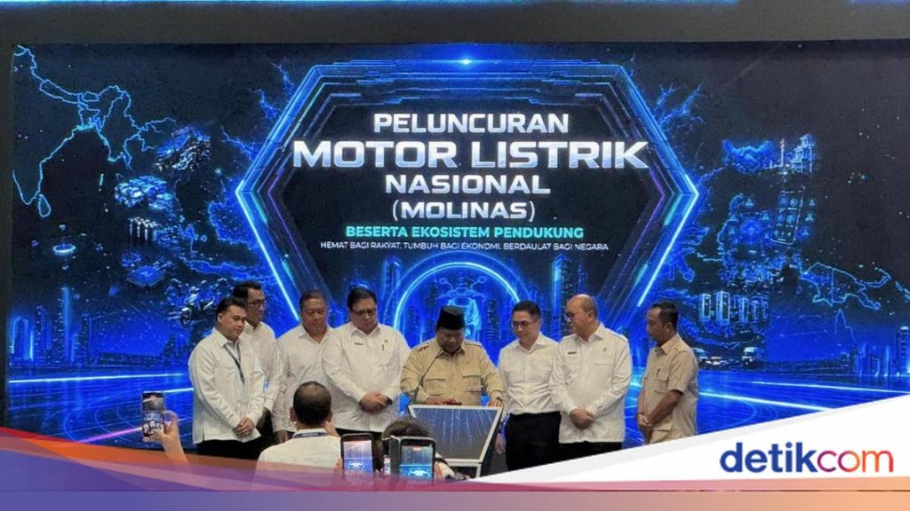 Prabowo Resmikan Peluncuran 20.000 Motor Listrik Nasional di Cikarang