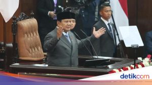 Prabowo Sebut Motor Listrik Lokal di Jalan Raya Mewujudkan Tiga Kemenangan Sekaligus