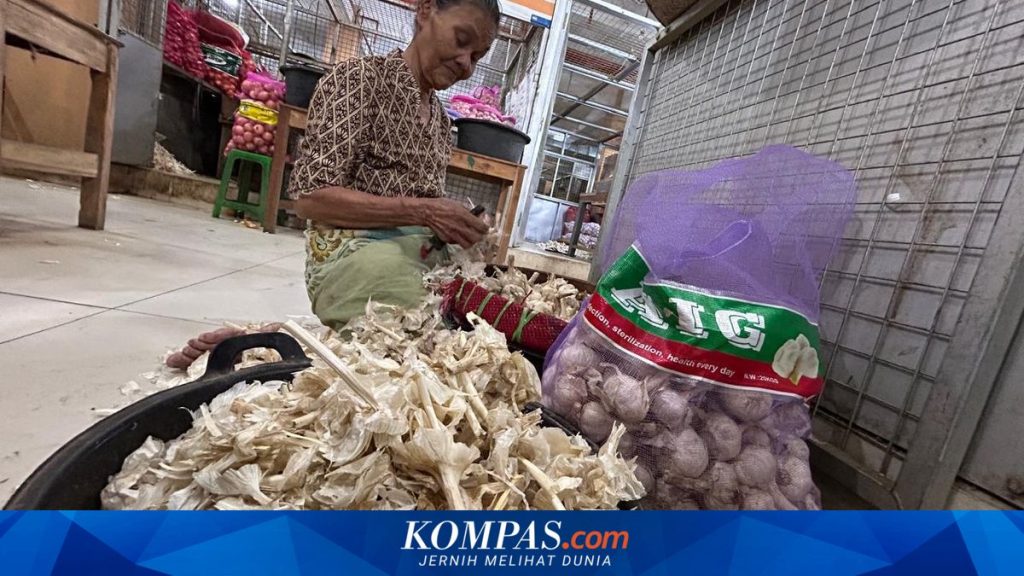 Prabowo Ungkap Upah Kupas Bawang Rp700 Ribu, Tanggapan Buruh Pasar Legi Solo