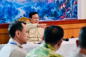 Presiden Prabowo Tinjau Langkah Pemadaman Karhutla di Kalimantan, Perusahaan Pembakar Lahan Terancam Sanksi Hukum