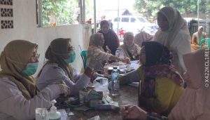 Puskesmas Cisauk Adakan Skrining Tuberkulosis dan Pemeriksaan Kesehatan Gratis di Posyandu Mekar Indah