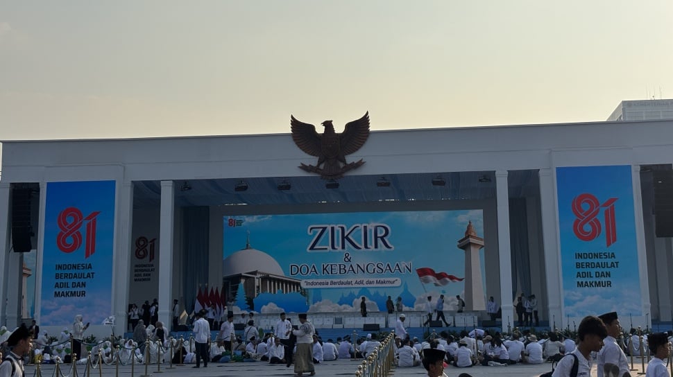Ribuan Jemaah Padati Monas, 7.000 Personel Dikerahkan untuk Zikir Bersama Prabowo