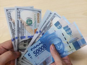 Rupiah Menguat ke Rp17.820 per Dolar AS di Tengah Pelemahan Dolar Global