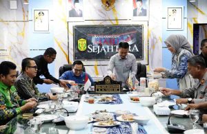 Sambutan Khas Banjar untuk Ketua Komisi II DPR RI, Pemkot Banjarmasin Sajikan Kuliner Tradisional