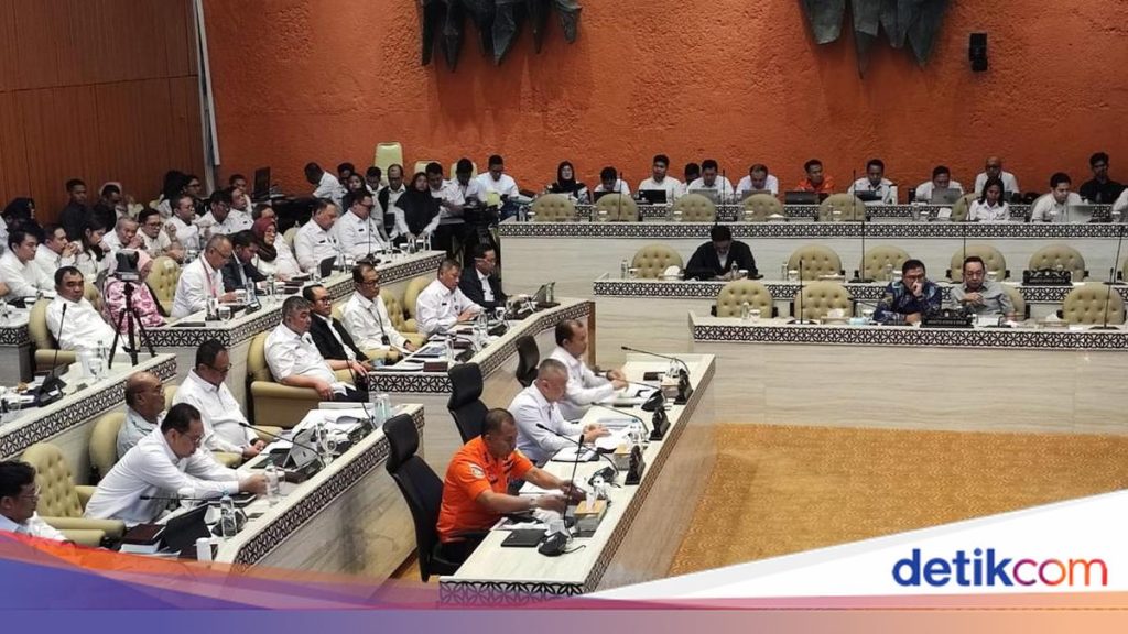 Sepanjang 2026, KNKT Catat 601 Kecelakaan Kapal: 239 Tewas, 203 Hilang