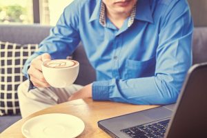 Sering Minum Kopi Susu Kekinian Setiap Hari: Mitos atau Fakta Pemicu Diabetes di Usia Muda?