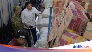 Seskab: 5 Pesawat Angkut 65 Ton Bantuan untuk Korban Gempa NTT