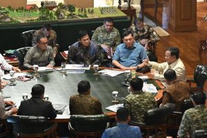 Seskab: Prabowo Instruksikan Babinsa Edukasi Masyarakat Mengenai Risiko Kebakaran Hutan