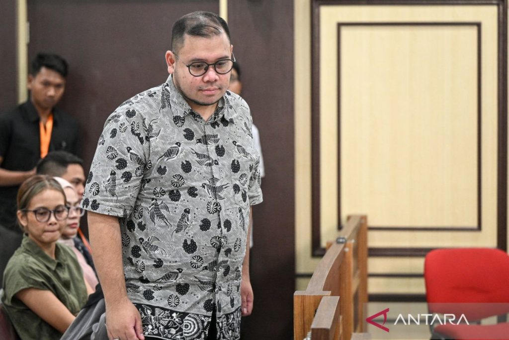 Sidang Putusan Banding Kasus Korupsi Chromebook: Ibrahim Arief Jalani Proses Hukum