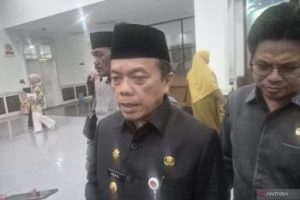 Situasi Kondusif di Depan Gedung DPR/MPR Usai Massa Aksi Dibubarkan