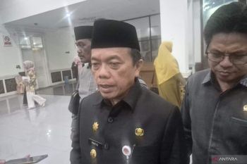Situasi Kondusif di Depan Gedung DPR/MPR Usai Massa Aksi Dibubarkan