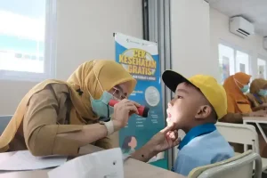 Skrining Kesehatan Sekolah Bervariasi per Jenjang, Pelajar SMP-SMA Jalani Pemeriksaan Tambahan