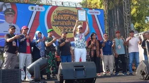 Sop Ayam Khas Klaten Pecahkan Rekor Dunia: 9.222 Porsi Disantap Bersama