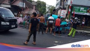 Tabrakan Maut Truk vs Pikap Pengangkut Lele di Payak Bantul, Dua Orang Tewas