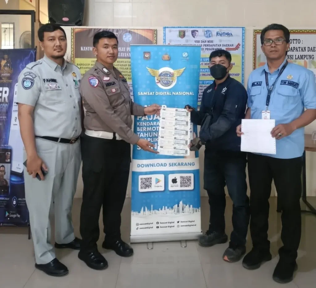 Tingkatkan Pelayanan Pajak Kendaraan, Sat Lantas Polres Pesawaran Kirim Berkas E-SIGNAL via Kantor Pos
