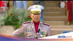 Upacara Penurunan Bendera Berlangsung Khidmat, Prabowo Panggil Komandan untuk Arahan