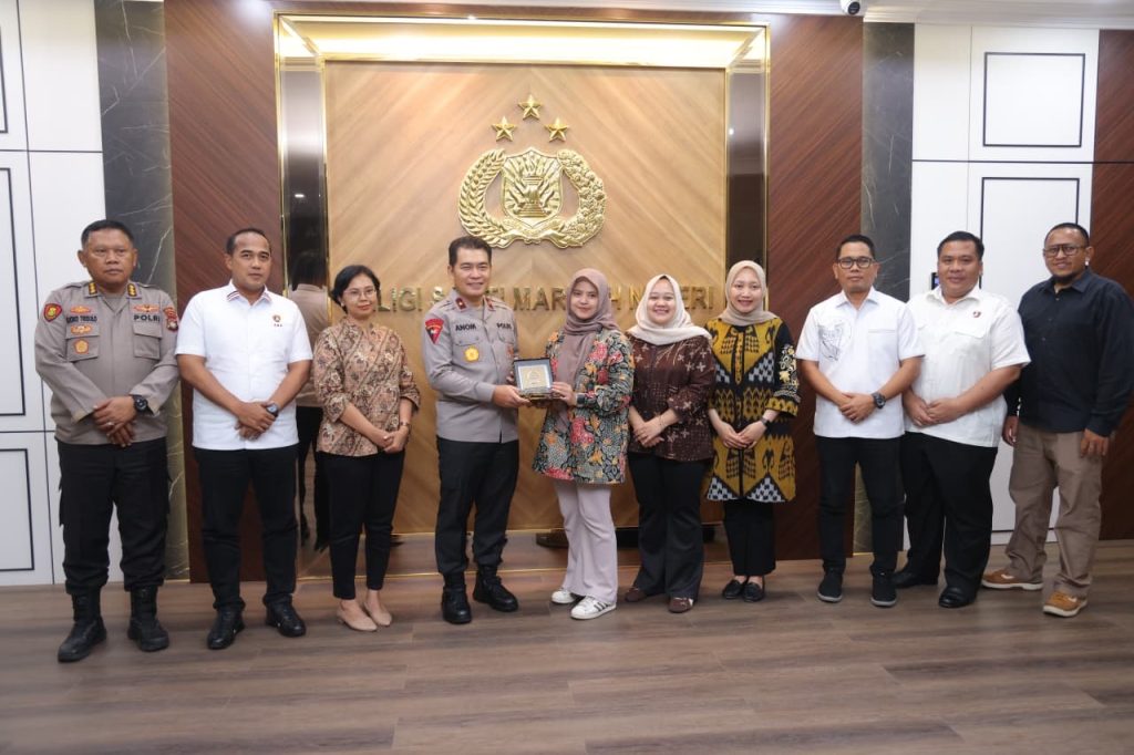 Wakapolda Kepri Bahas Pengawasan UU Keimigrasian Bersama Tim Sekjen DPR RI