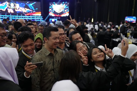 Wamenpora Taufik Hadiri Puncak Lomba Cerdas Cermat Empat Pilar MPR RI