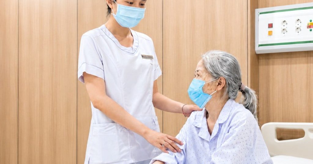 Wanita 67 Tahun dengan Diabetes Kritis Akibat Kesalahan Suntik Insulin