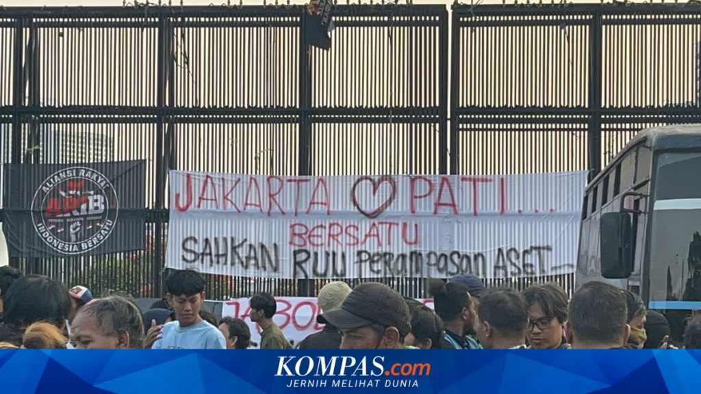 Warga Pati Geruduk DPR, Siapkan Aksi 27 Agustus dengan Dua Tuntutan: Sita Aset dan Hukuman Mati untuk Koruptor
