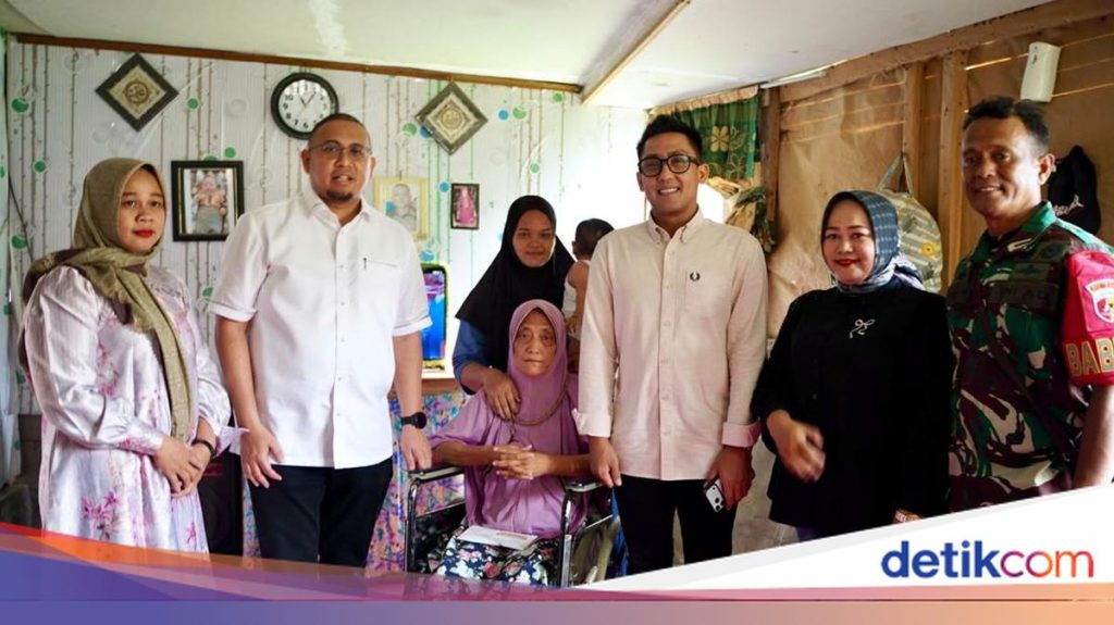 Andre Rosiade Ulurkan Tangan untuk Cleaning Service Lanjut Usia Pasca Amputasi Kaki Akibat Diabetes