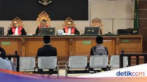 Bupati Bekasi Ade Kuswara Dijatuhi Hukuman 6 Tahun Penjara dan Pencabutan Hak Politik Selama Satu Dekade