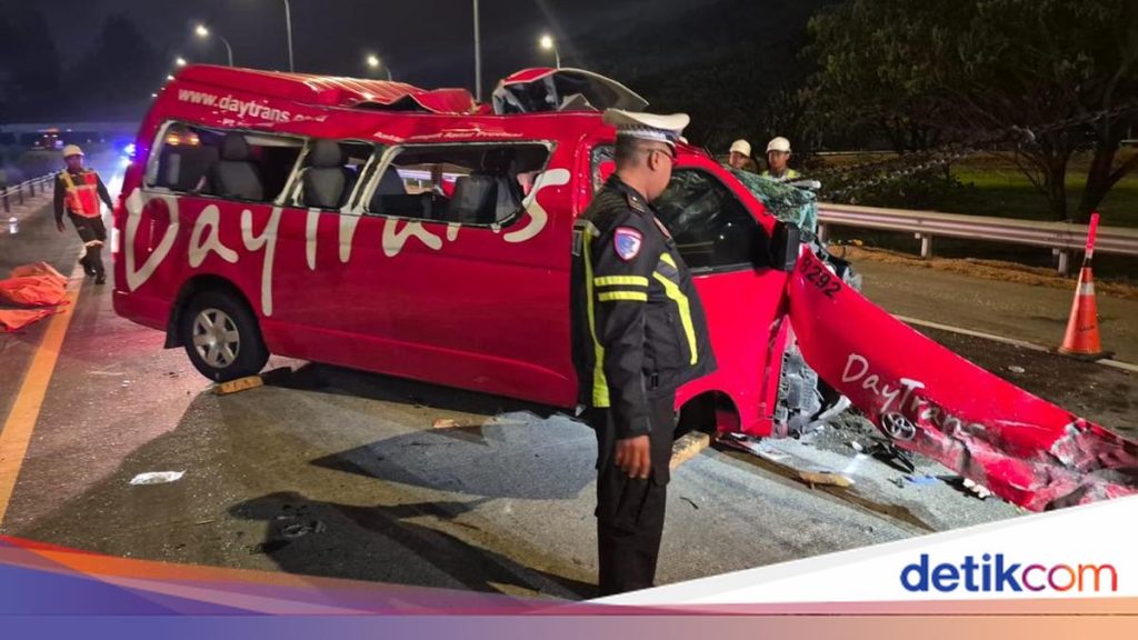 Empat Korban Tewas dalam Kecelakaan Maut Travel Daytrans di Tol Jombang Teridentifikasi