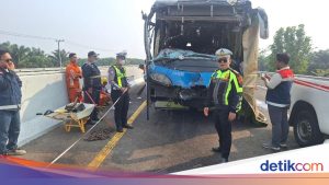 Kecelakaan Beruntun di Tol Palindra Sumsel: 14 Orang Alami Luka-luka
