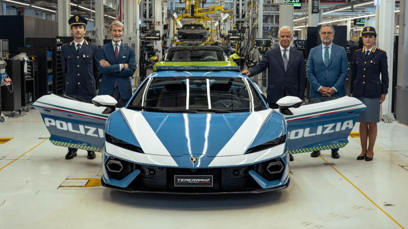 Lamborghini Temerario Resmi Bergabung dengan Armada Polisi Italia, Bikin Penjahat Ciut