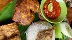 Nikmati Nasi Tempong di Malang Tanpa Harus ke Banyuwangi