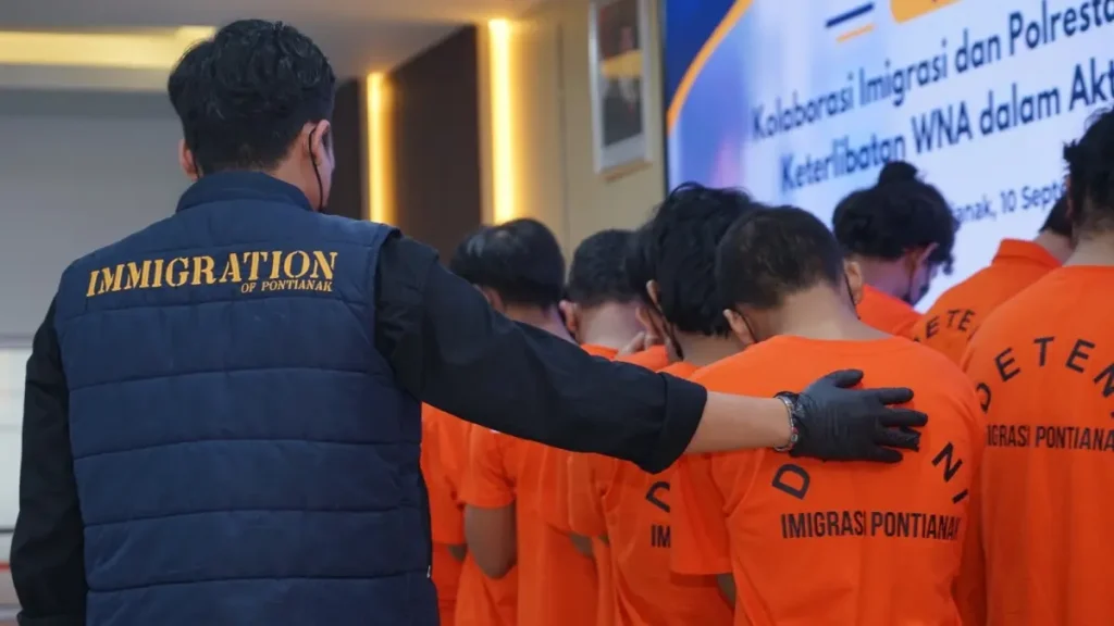 Penyelidikan Malaysia Terhadap 30 Warga Ditahan di Pontianak karena Dugaan Penipuan Daring