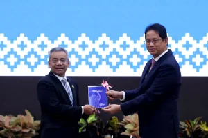 Pergantian Menteri Keuangan: APBN 2027 Berlanjut, Utang Whoosh Tunggu Kepastian