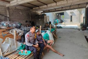 Polsek Balerejo Ajak Warga Sumberbening Cerdas Hindari Pinjol Ilegal dan Penipuan Online