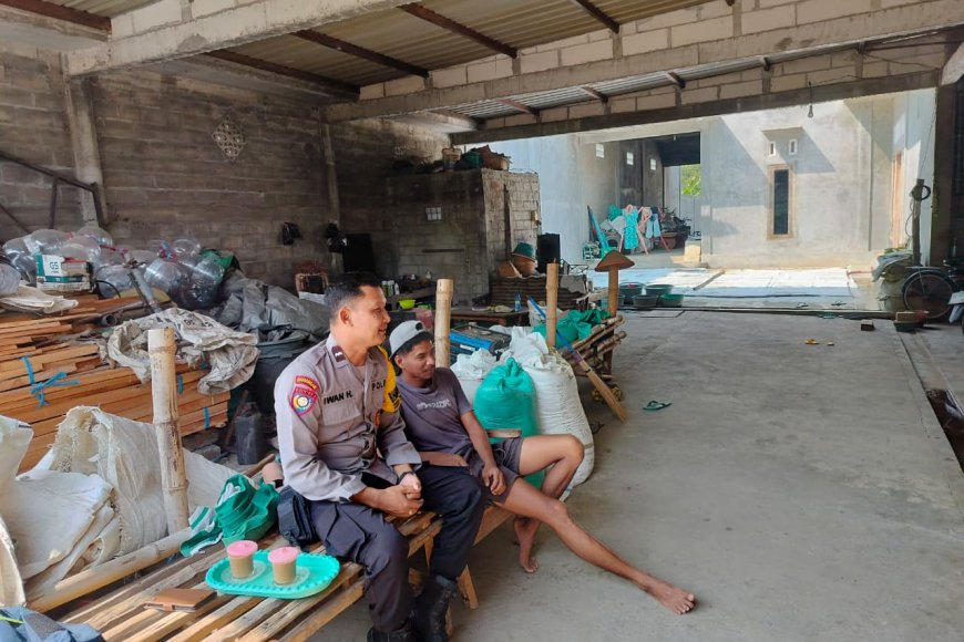 Polsek Balerejo Ajak Warga Sumberbening Cerdas Hindari Pinjol Ilegal dan Penipuan Online