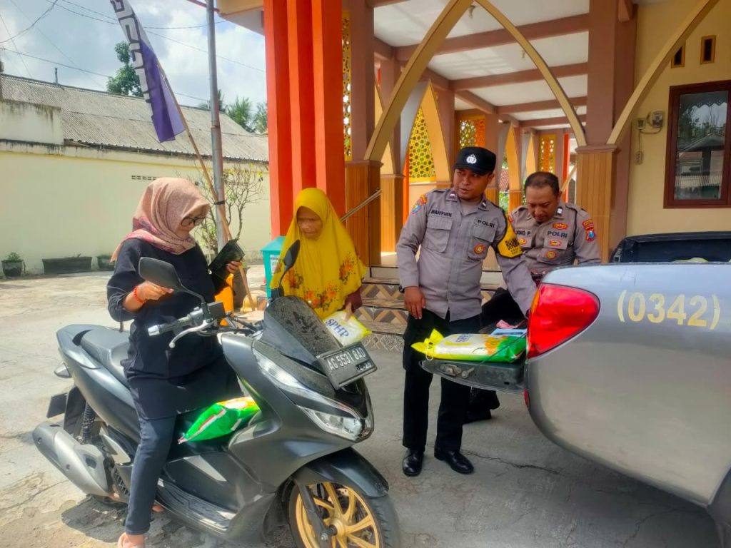 Polsek Sanankulon Aktif Dukung Program Gerakan Pangan Murah Pemerintah