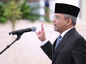 Prabowo Tunjuk Suahasil Gantikan Purbaya: Reshuffle Menteri Keuangan Respons Atas Kritik Publik?