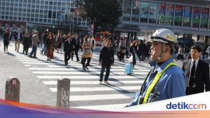 Warga Gerah dengan Turis, Tokyo Rencanakan Pembatasan Sewa Rumah Liburan